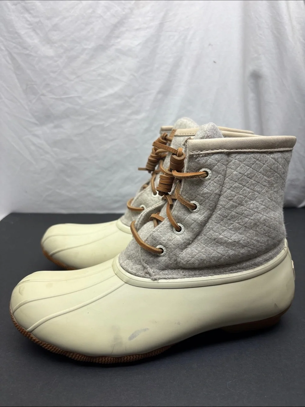 Sperry Beige Duck Boots, SZ 8.5 women’s, 1G